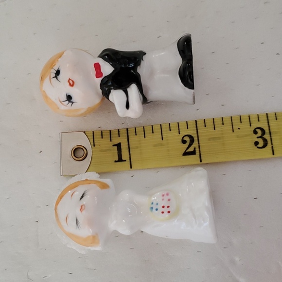 Vintage Dan Brechner Miniature Kissing Bride and Groom Figurines - Picture 9 of 10